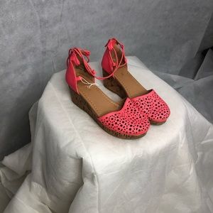 Kids wedges peach